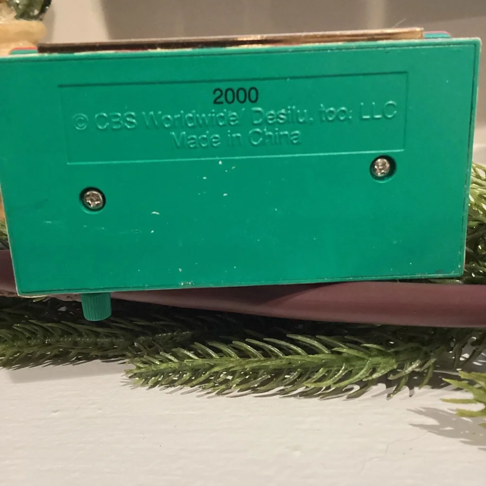 Vintage 2000 Carlton Cards I Love Lucy “Candy Factory” Christmas Tree Ornament - Picture 5 of 5
